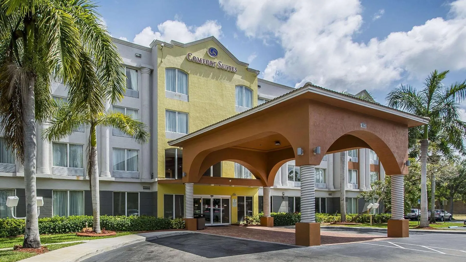 5 Airport Hotels Close to Lockhart Stadium Fort Lauderdale