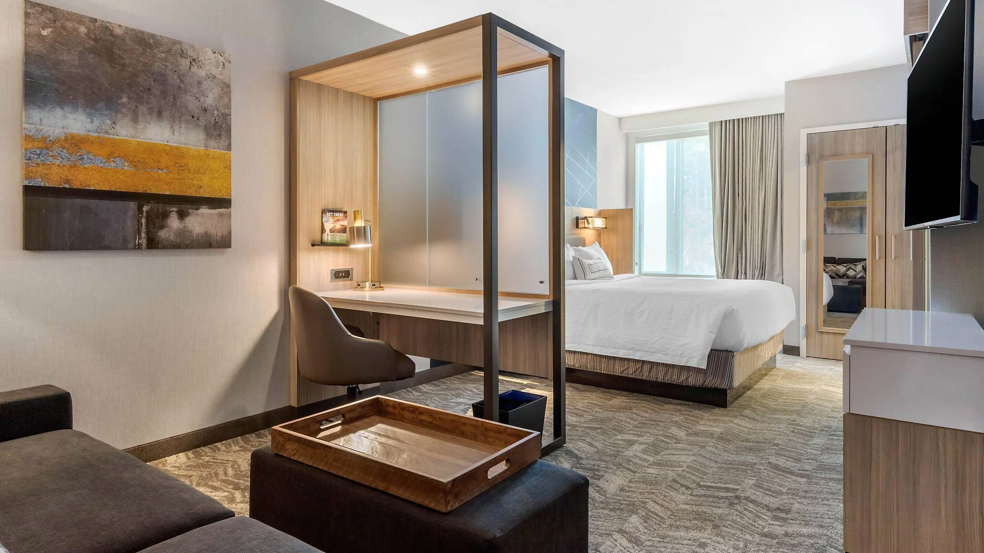 Where to Stay Near Carowinds: 5 Business Hotels in Charlotte