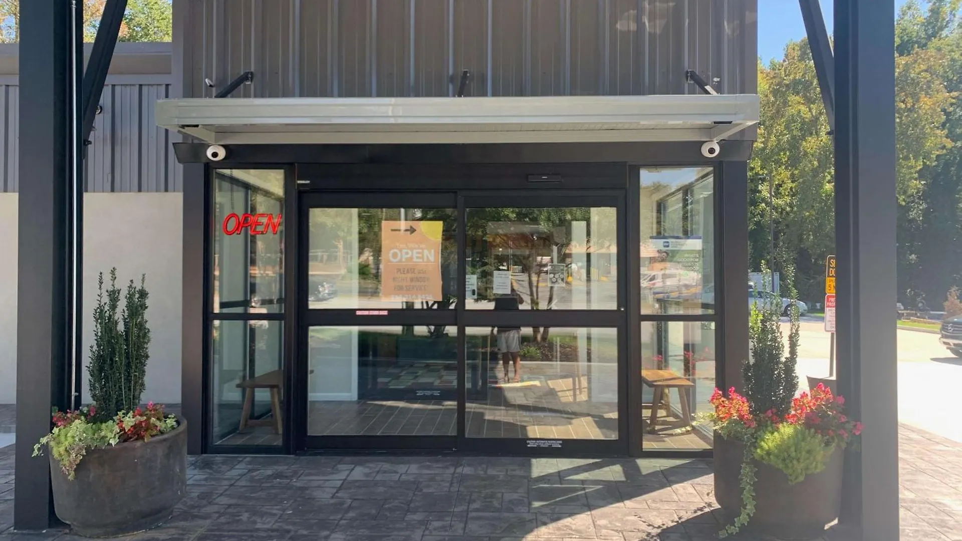 Where to Stay Near Bob Jones University Museum Gallery: 12 Business Hotels