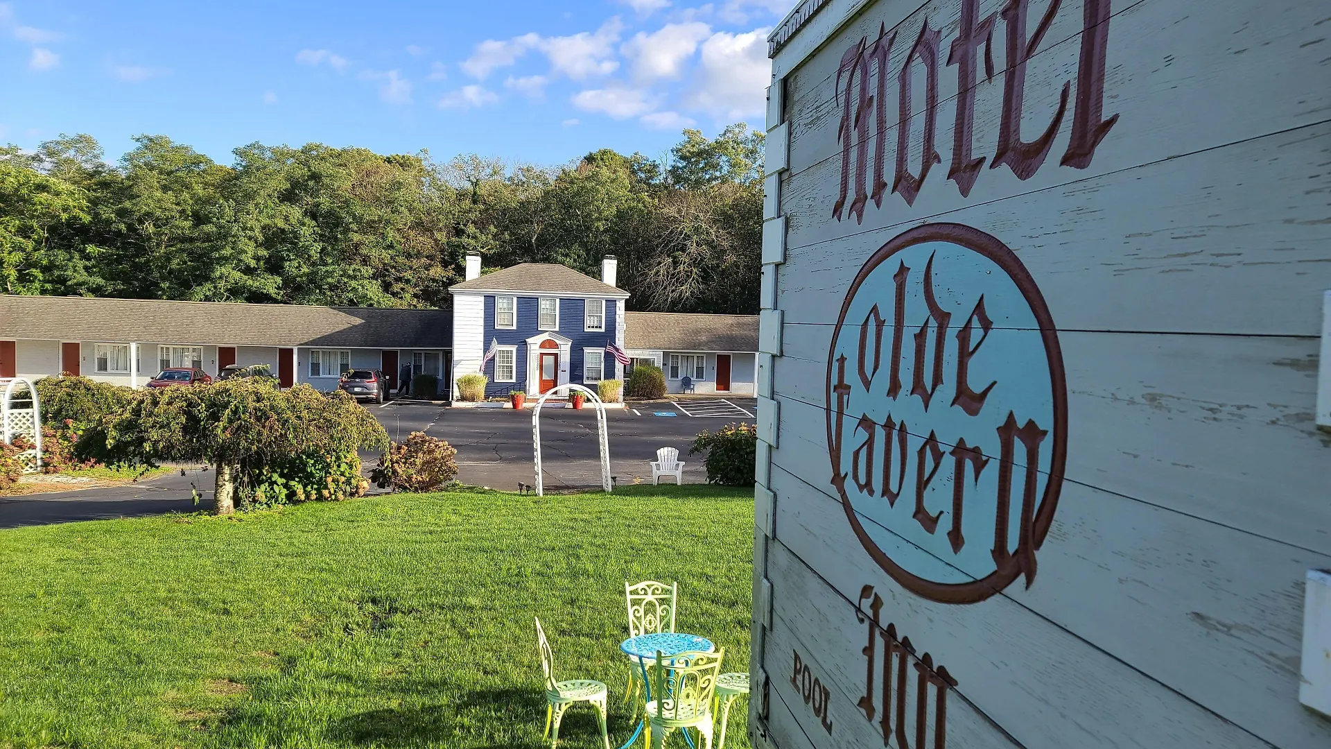 4 Central Hotels Near East Orleans for Cape Cod Access