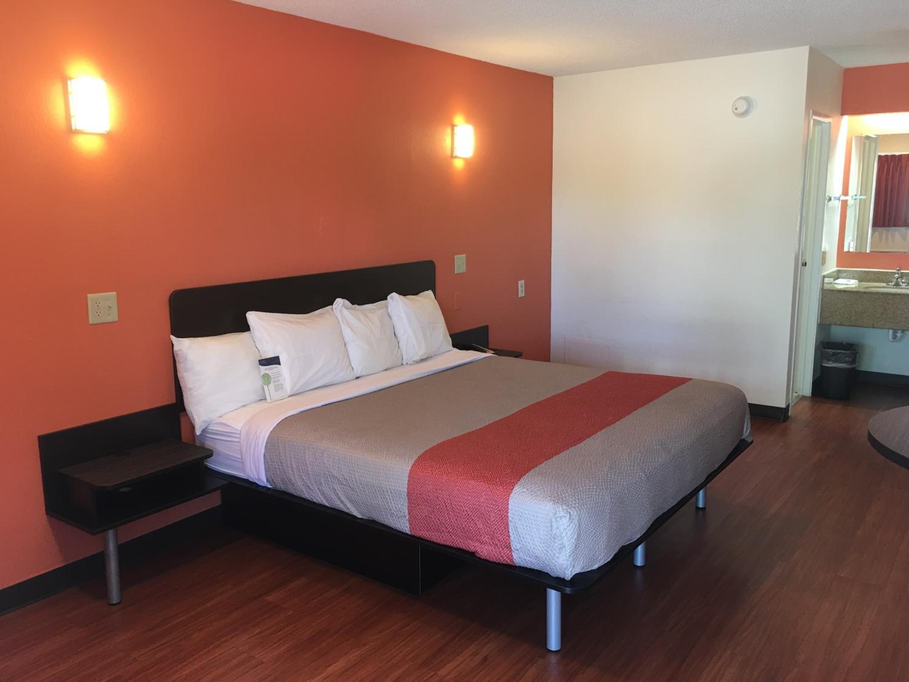 5 Smart Design Hotels Near Edgar Allan Poe Museum Worth Booking