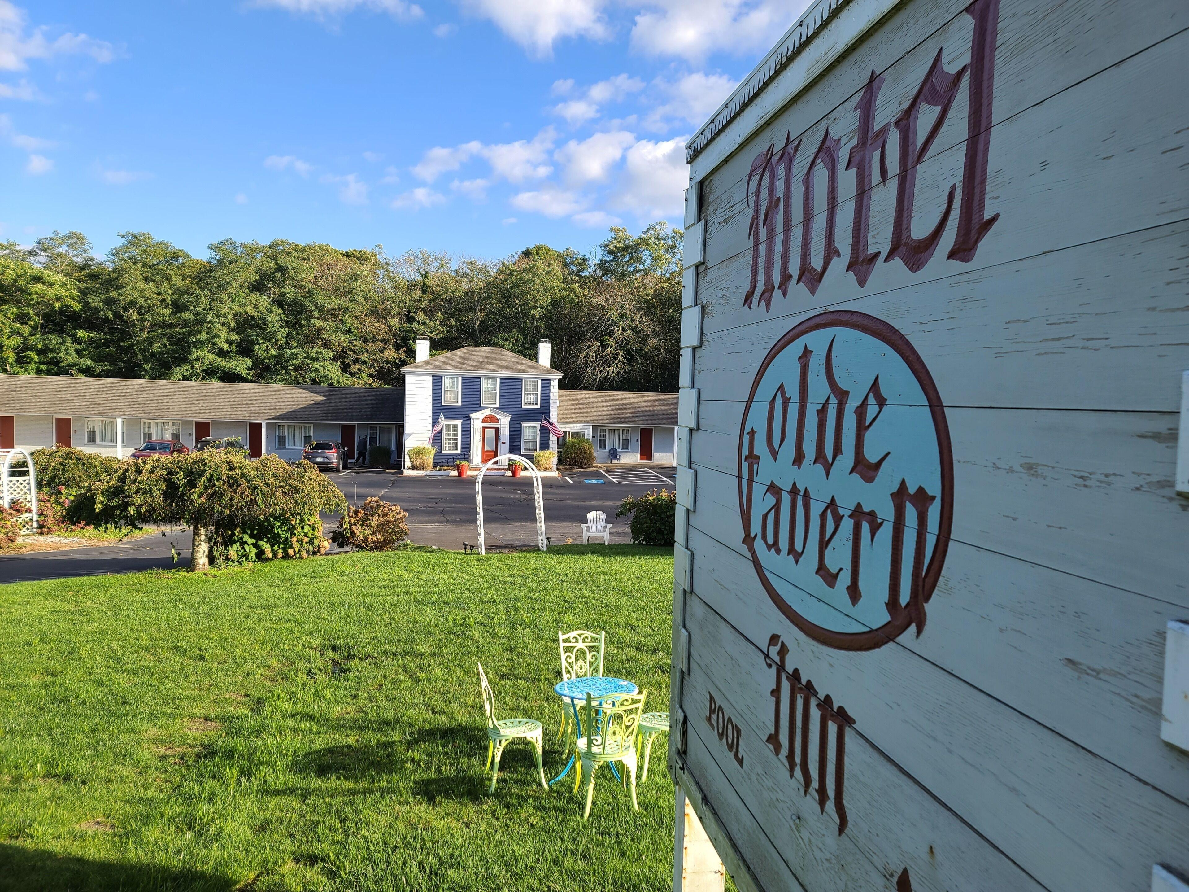 4 Central Hotels Near East Orleans for Cape Cod Access