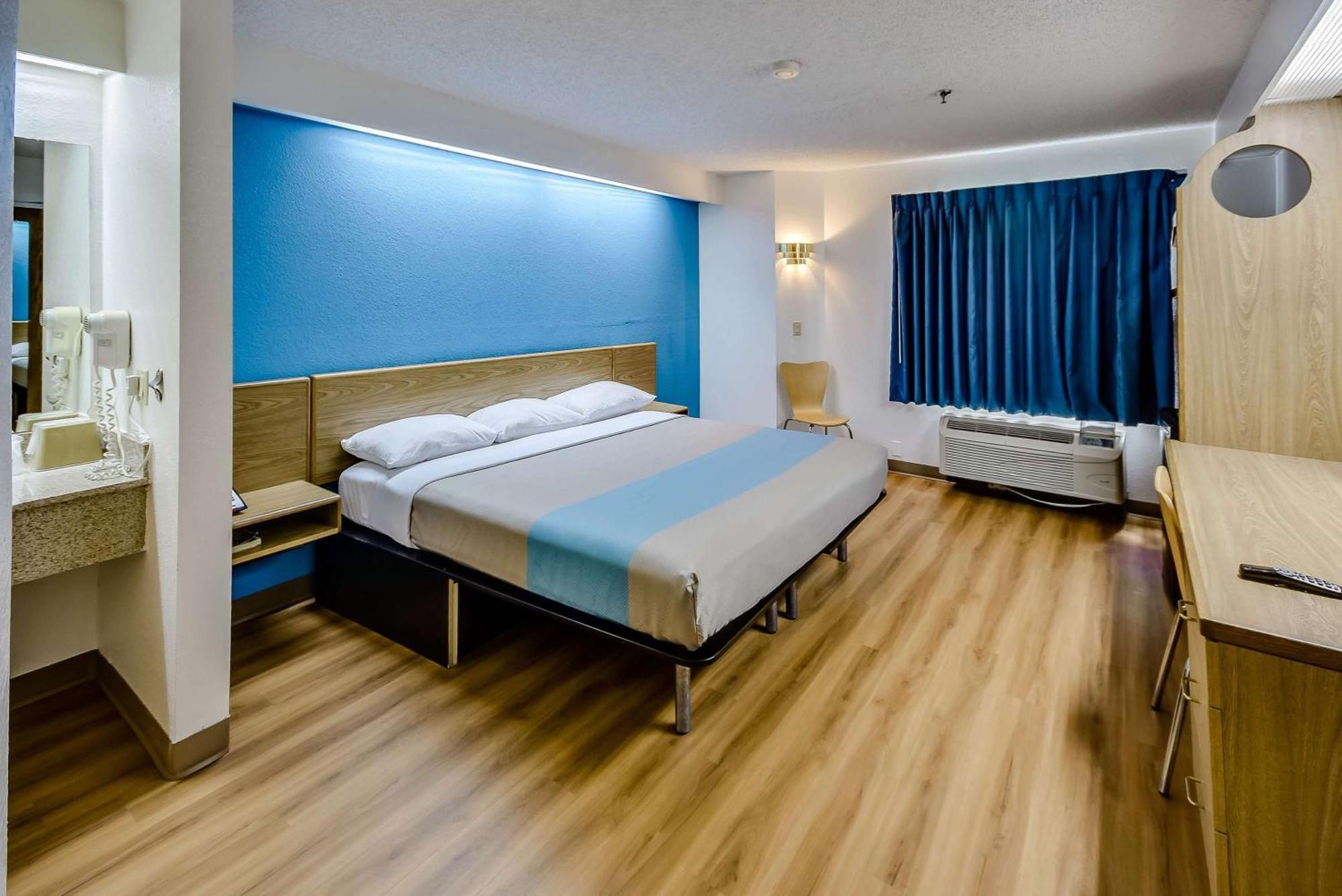 5 Motel 6 Hotels in North Texas Gulf Coast Worth Booking